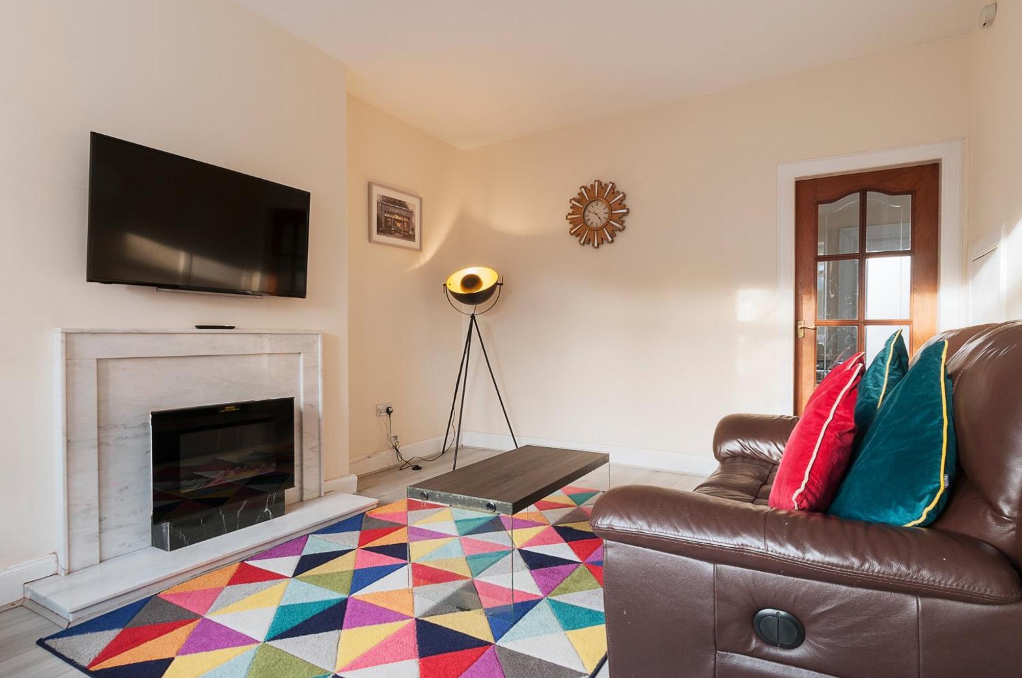 2 Bed Property, Sleeps 5, Free Parking, Near City Centre Edinburgh Exterior photo